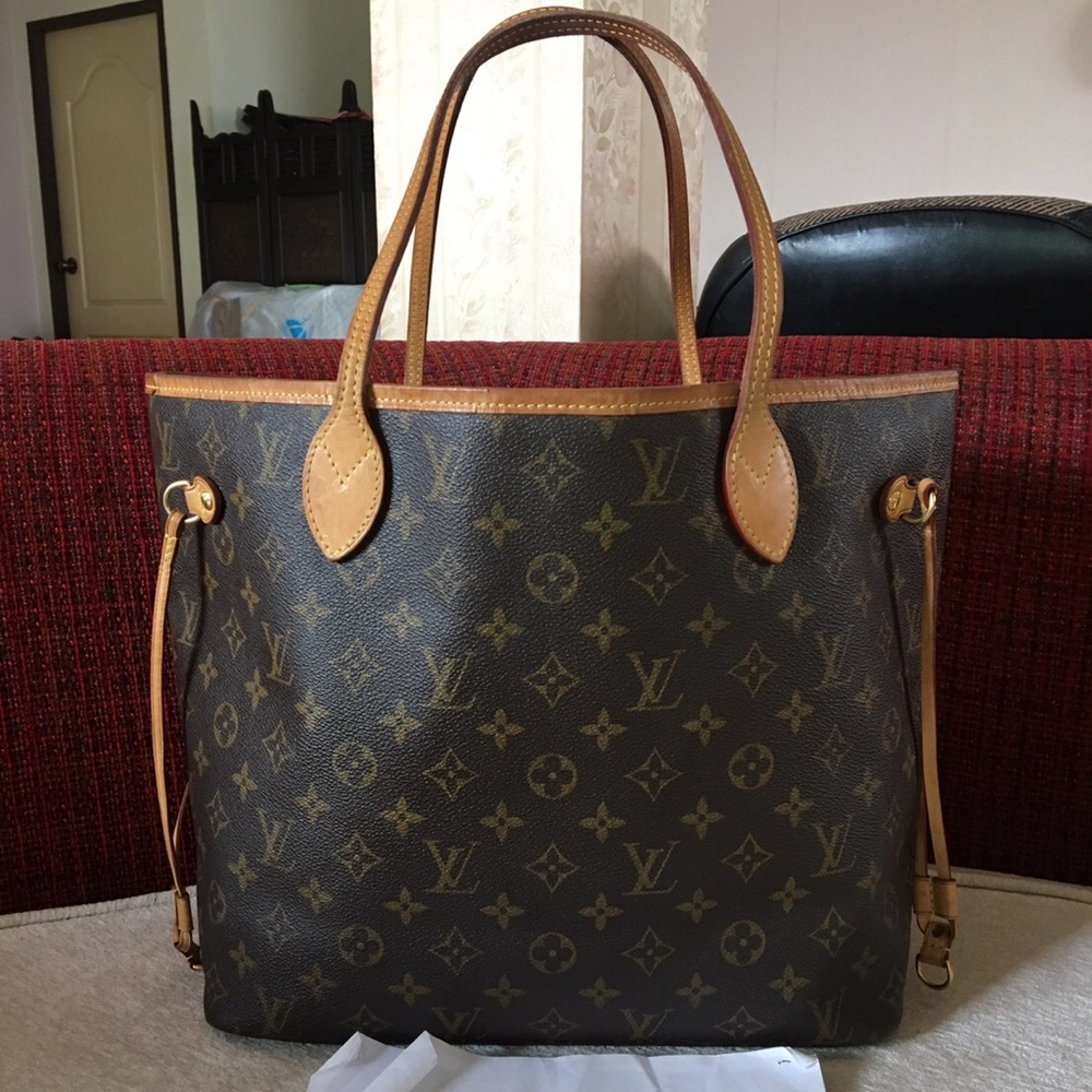 Authentic preowned lv Neverfull MM monogram